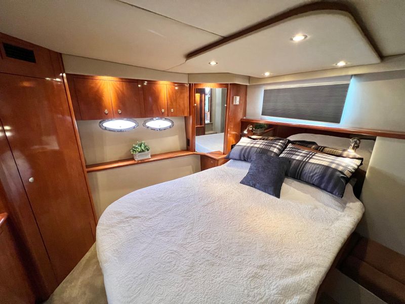 2007 Cruisers Yachts 395 Motoryacht