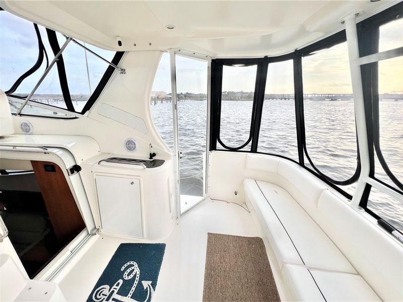 2007 Cruisers Yachts 395 Motoryacht