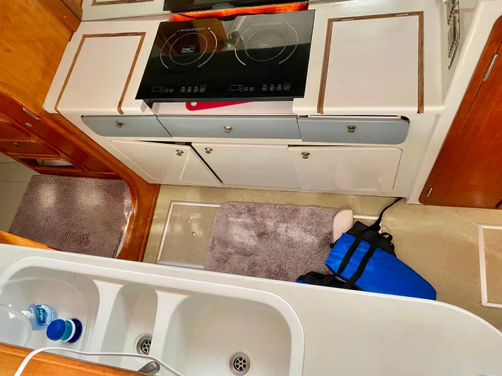 Naked Lobster Yacht Photos Pics 