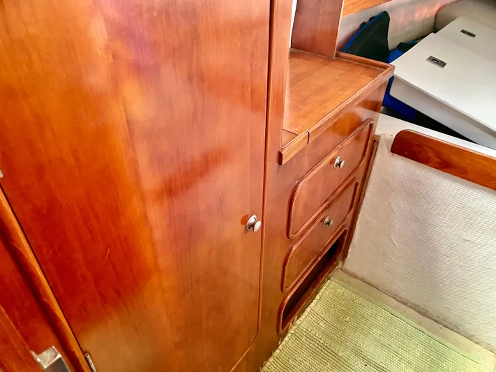 Naked Lobster Yacht Photos Pics 