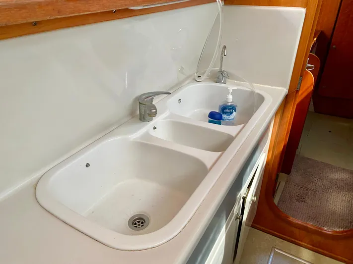 Naked Lobster Yacht Photos Pics 