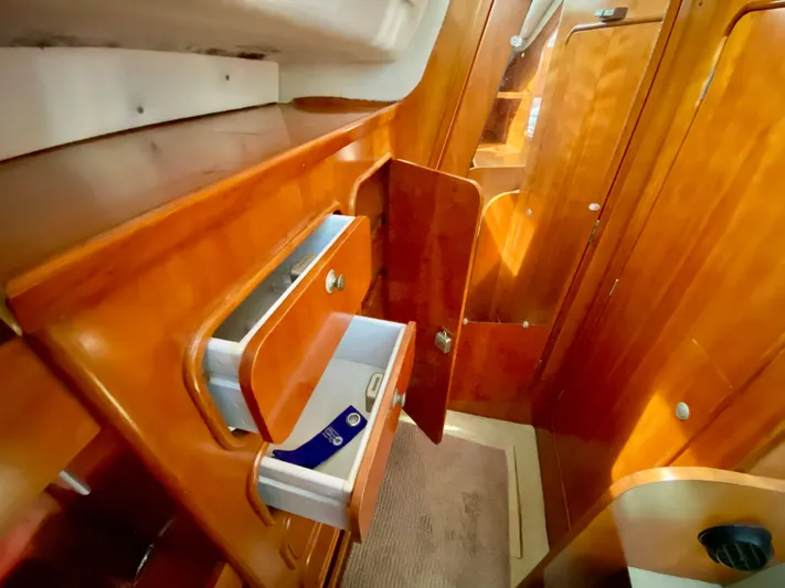 Naked Lobster Yacht Photos Pics 