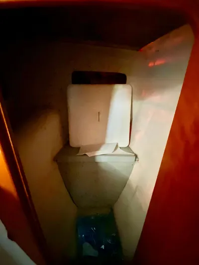 Naked Lobster Yacht Photos Pics 