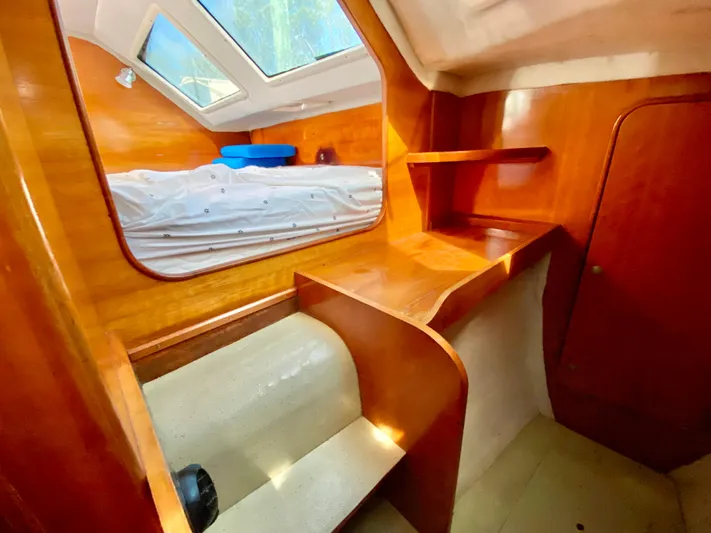 Naked Lobster Yacht Photos Pics 