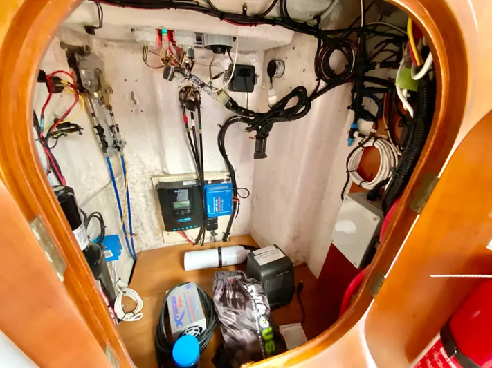Naked Lobster Yacht Photos Pics 