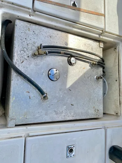 Naked Lobster Yacht Photos Pics 