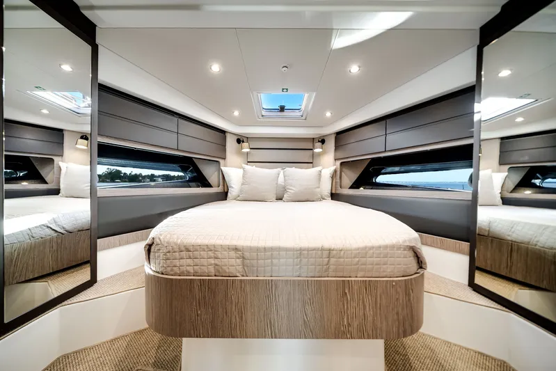 Azimut Atlantis 45 Yacht Photos Pics 