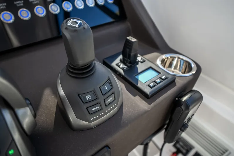 Azimut Atlantis 45 Yacht Photos Pics 