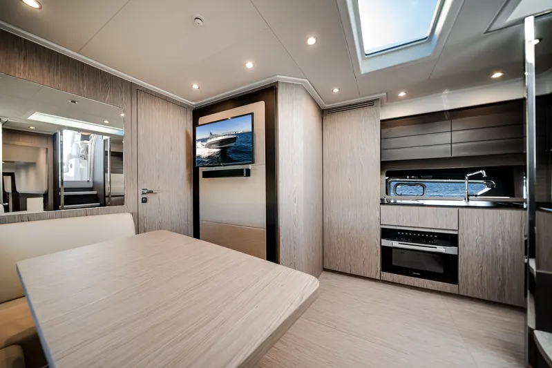 Azimut Atlantis 45 Yacht Photos Pics 