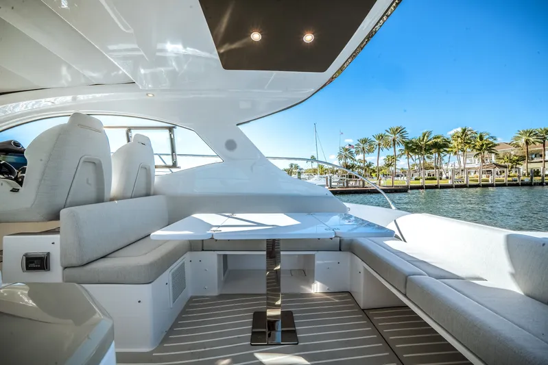 Azimut Atlantis 45 Yacht Photos Pics 