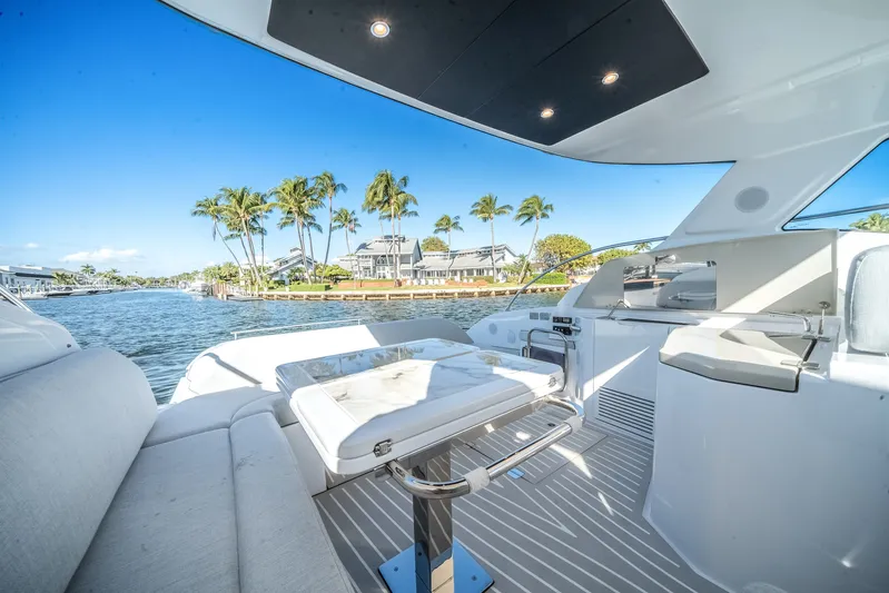 Azimut Atlantis 45 Yacht Photos Pics 