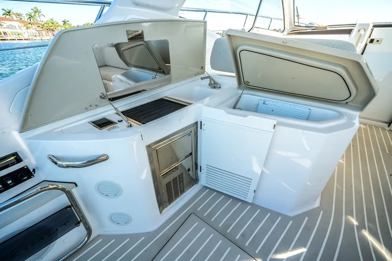 Azimut Atlantis 45 Yacht Photos Pics 