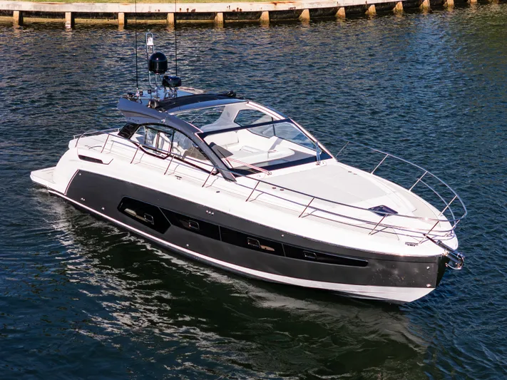 Azimut Atlantis 45 Yacht Photos Pics 