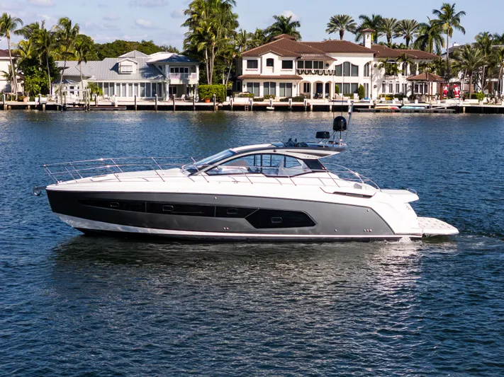 Azimut Atlantis 45 Yacht Photos Pics 