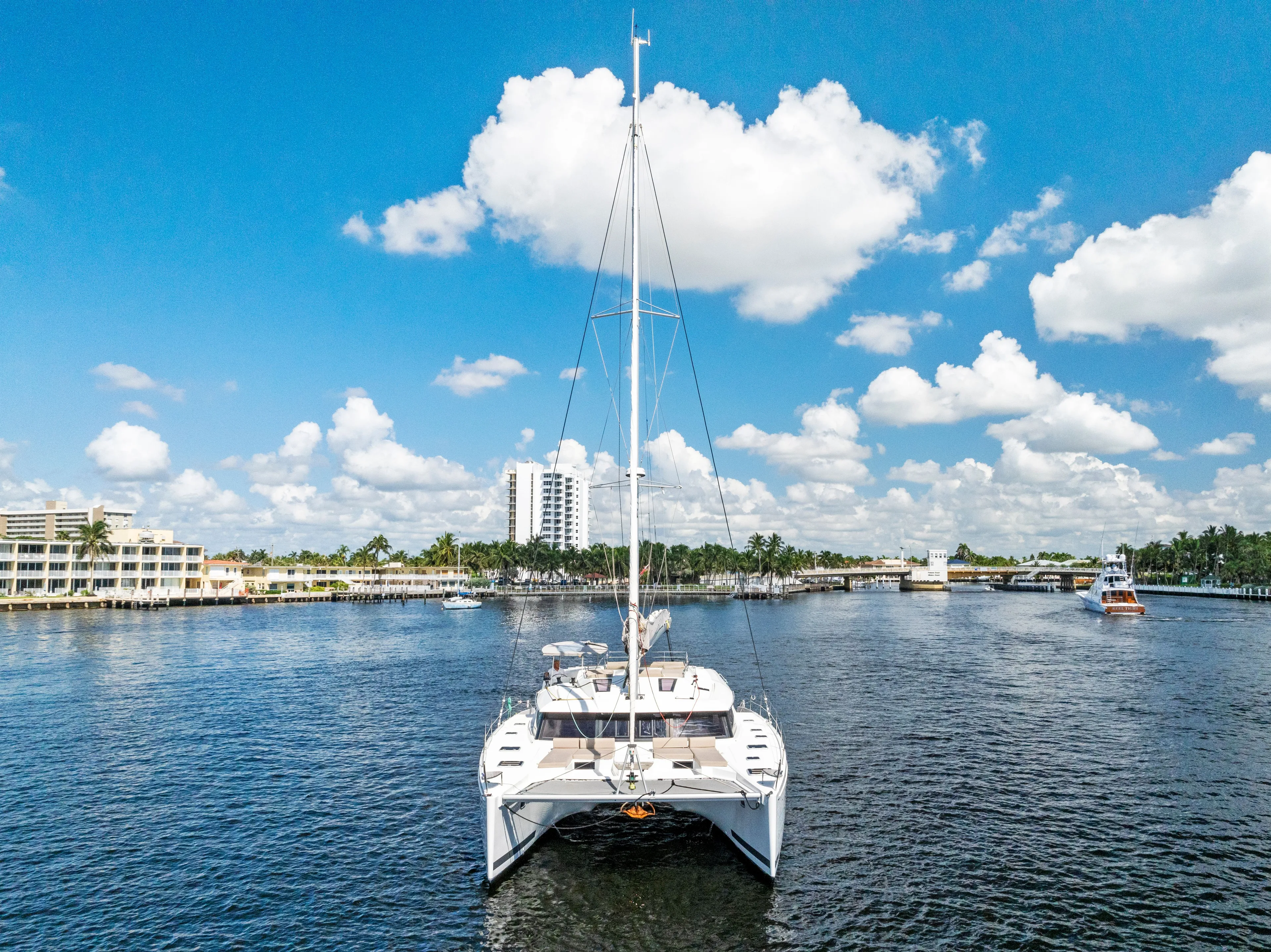 Sundance Yacht Photos Pics 