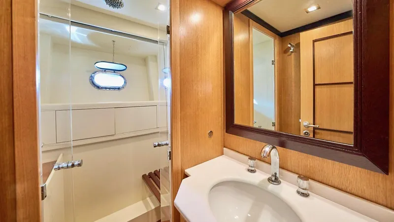  Yacht Photos Pics WhatsApp Image 2025-02-04 at 08.53.45 (1).jpeg