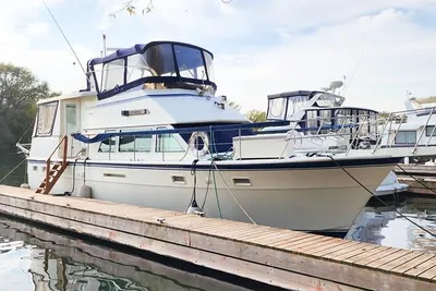 Hatteras 43 Motoryacht