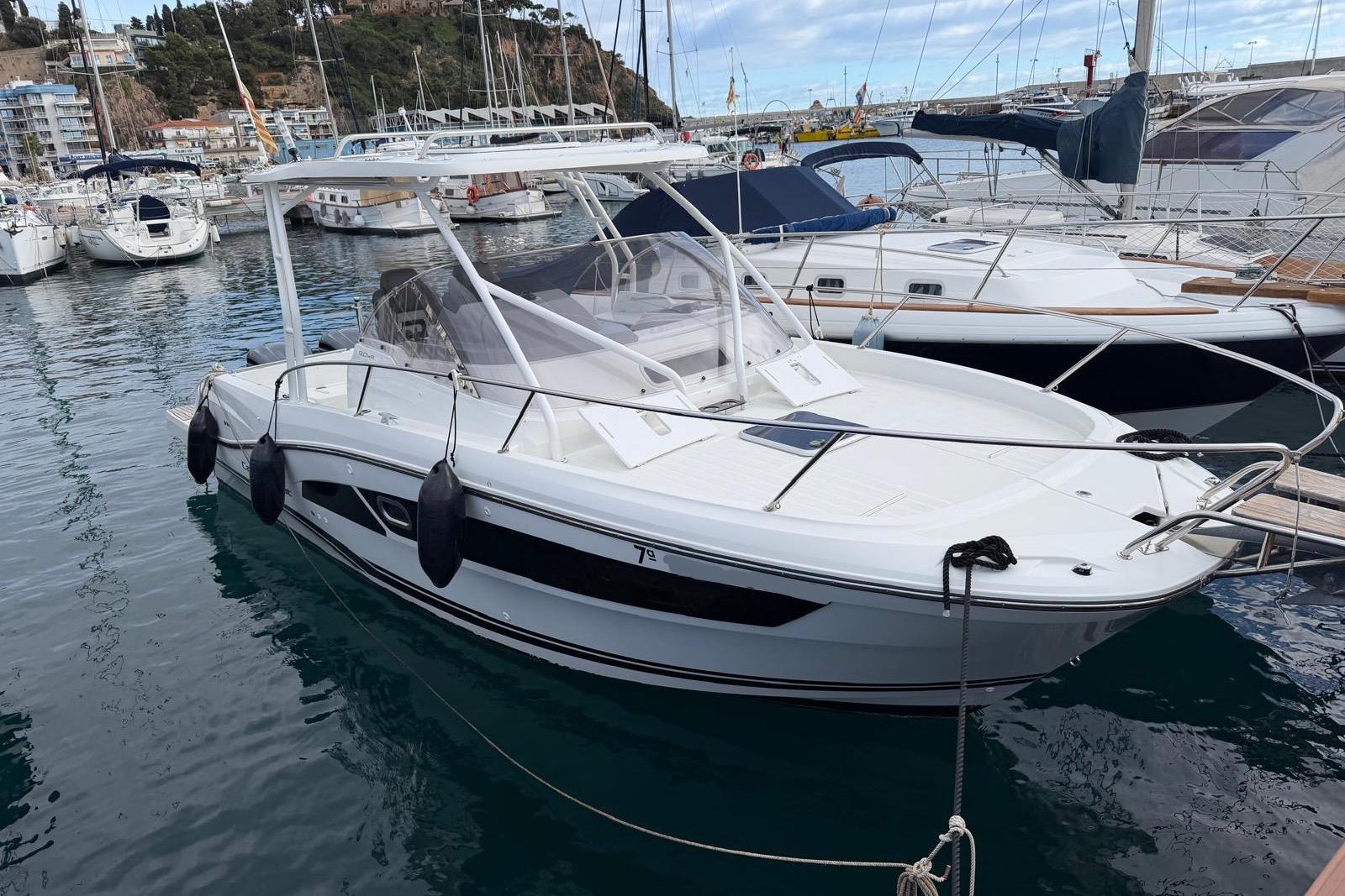 2021 Jeanneau Cap Camarat 9.0 WA