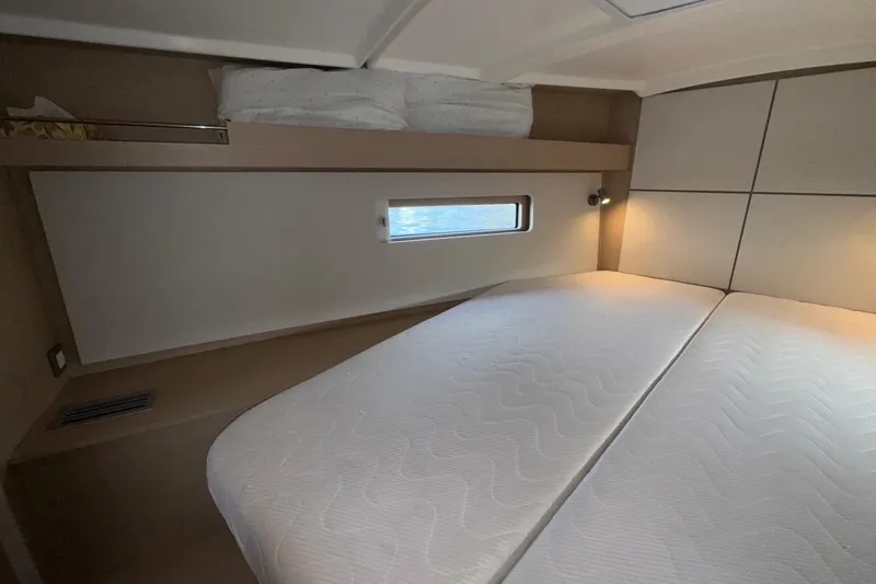 Bluebird Yacht Photos Pics Interior cabin of 2022 Beneteau Oceanis 40.1 yacht with cozy bedding.