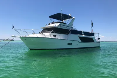 Harbor Master Coastal Pilot House Motoryacht