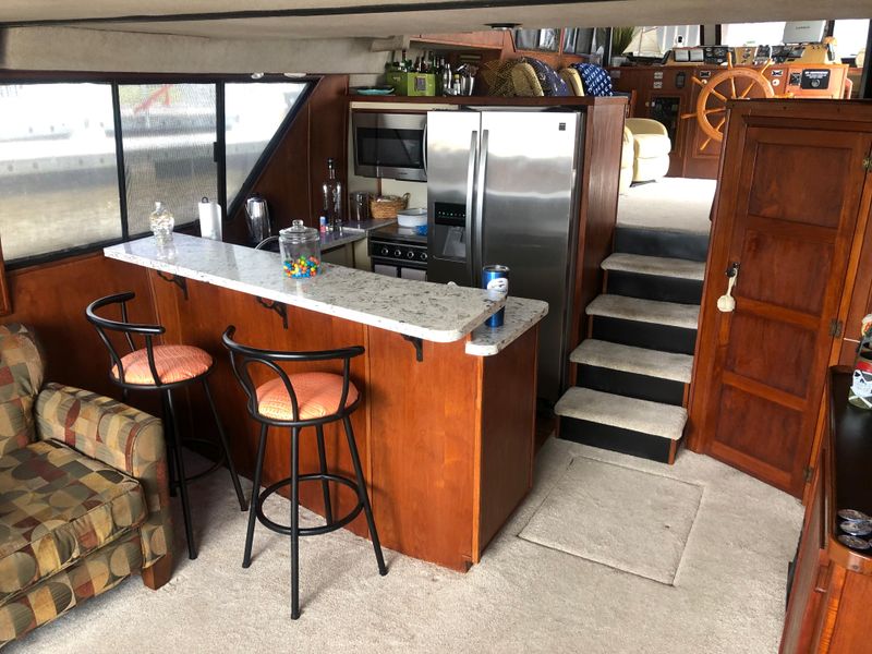 1990 Harbor Master Coastal Pilot House Motoryacht