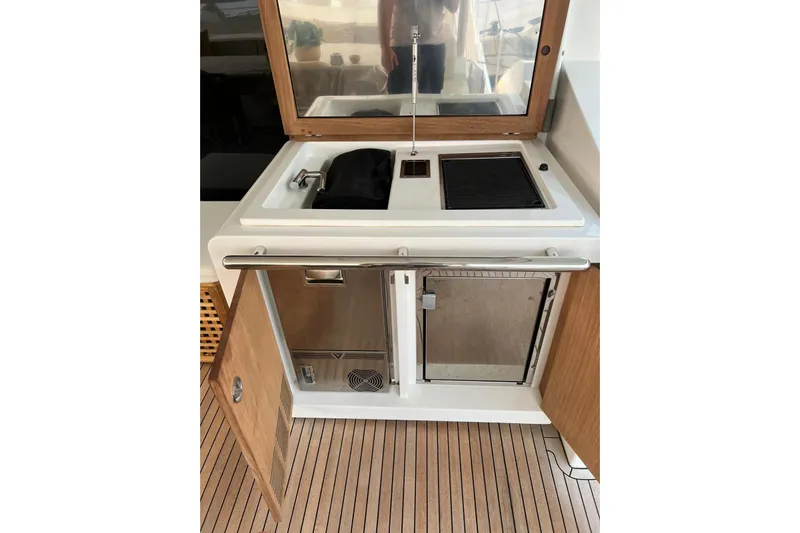  Yacht Photos Pics Outdoor kitchen on 2015 Azimut 80 yacht with sink and grill.