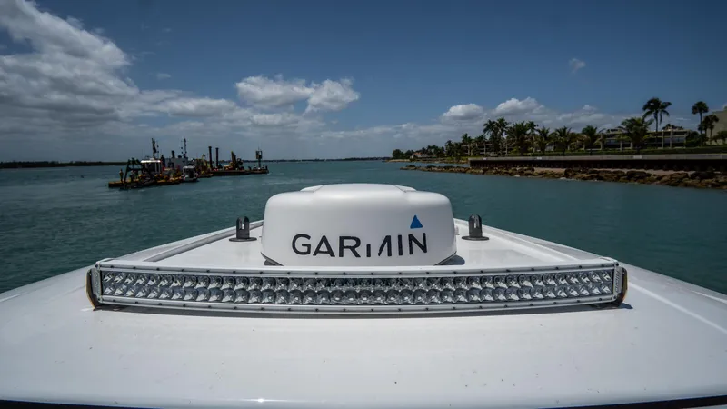 South Law Yacht Photos Pics 