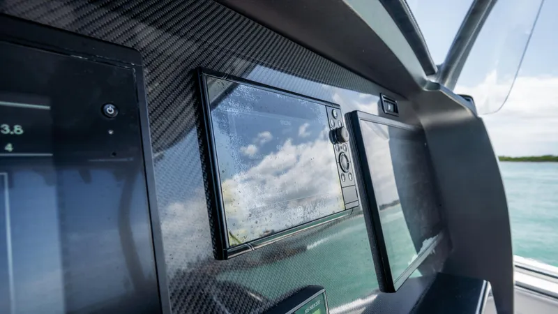 South Law Yacht Photos Pics 