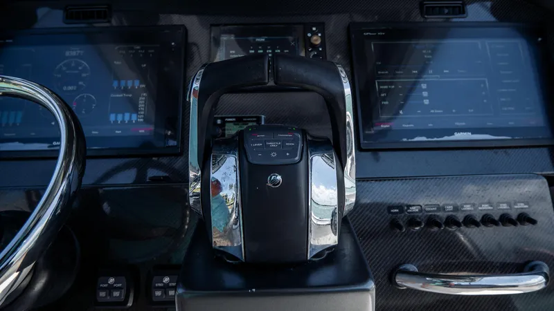 South Law Yacht Photos Pics 