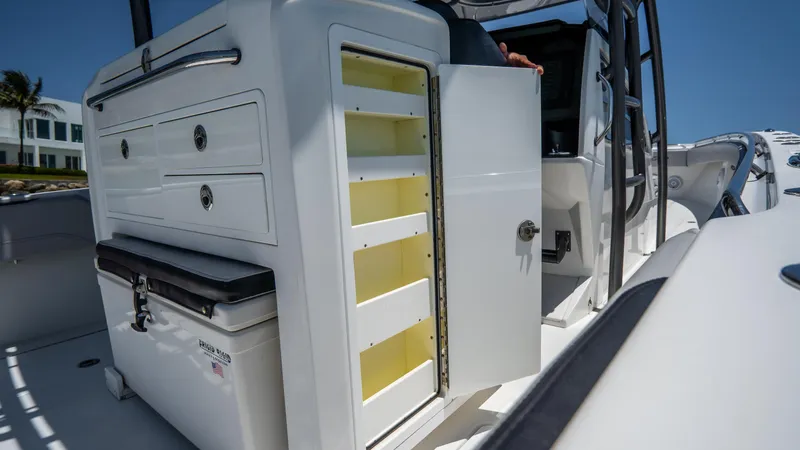 South Law Yacht Photos Pics 