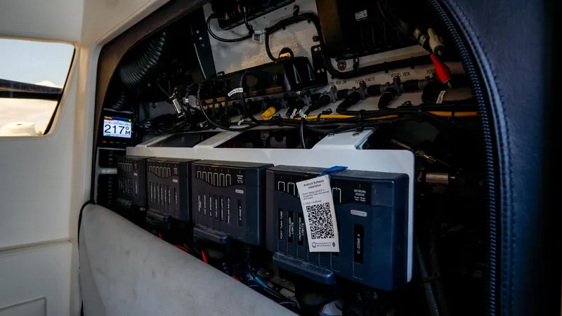 South Law Yacht Photos Pics 