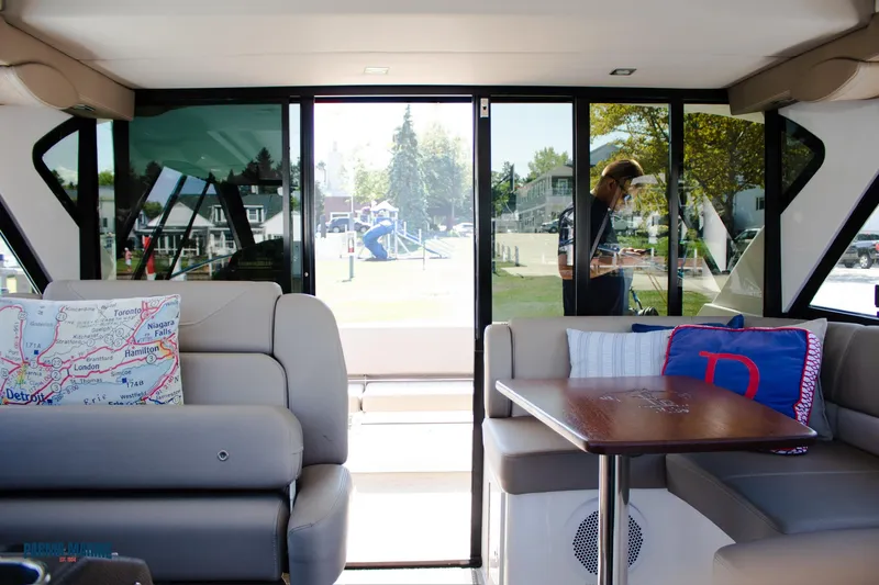 Knot On Call Yacht Photos Pics Cockpit