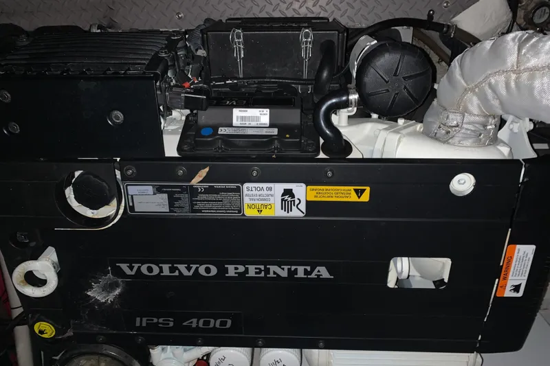 Knot On Call Yacht Photos Pics 