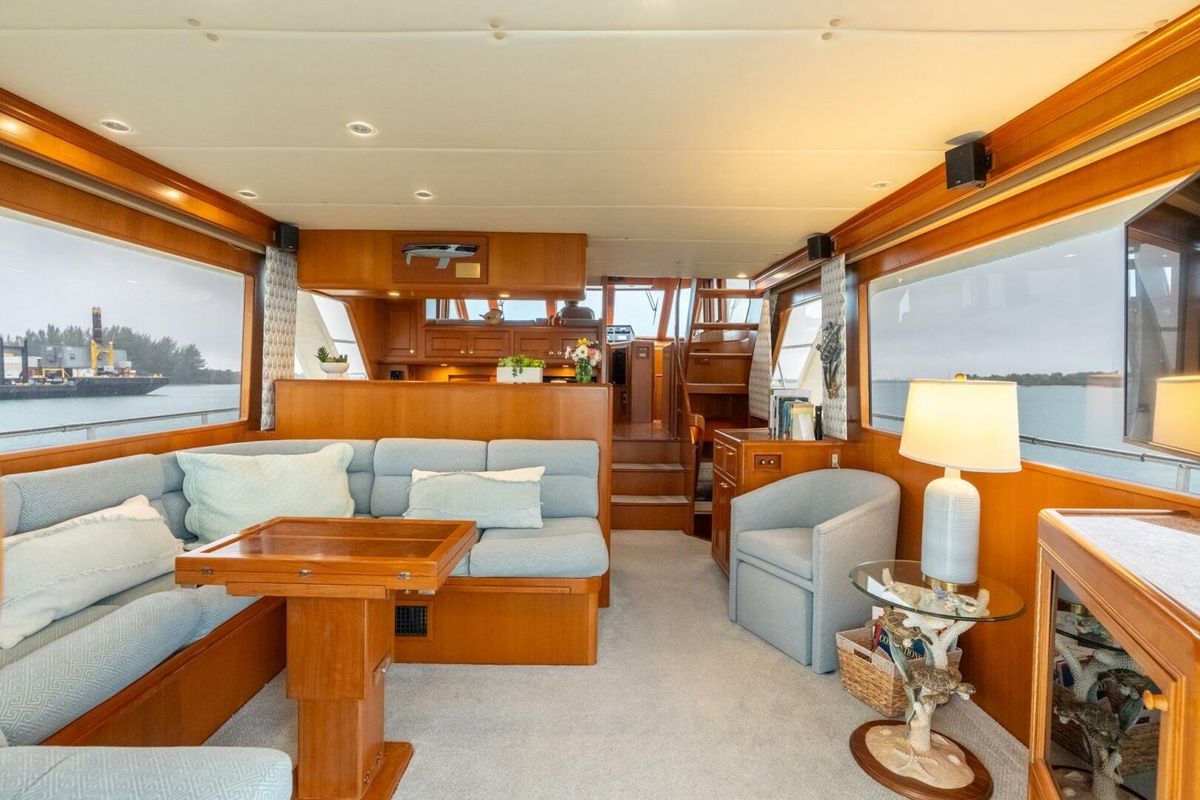 2005 Offshore Yachts 54 