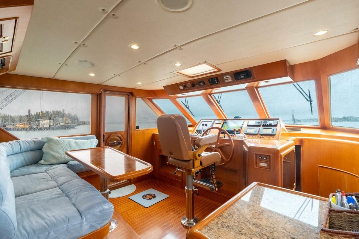 2005 Offshore Yachts 54 