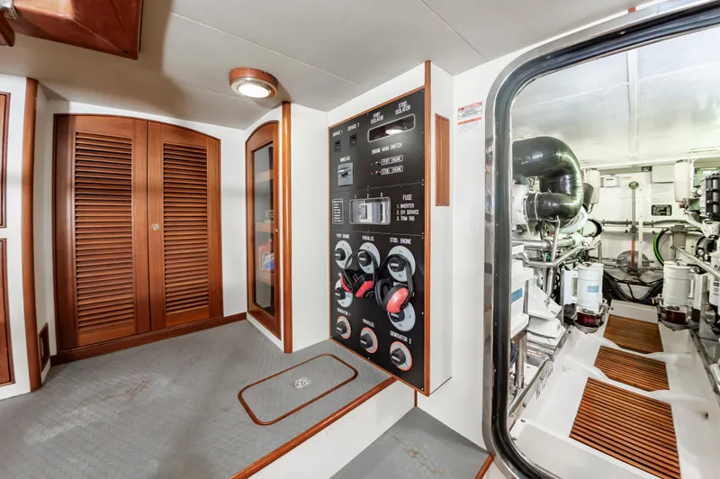 Southern Style Yacht Photos Pics 