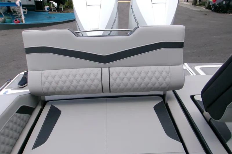  Yacht Photos Pics 2026 Monterey Elite 30 OB boat seat with modern design and quilted upholstery.