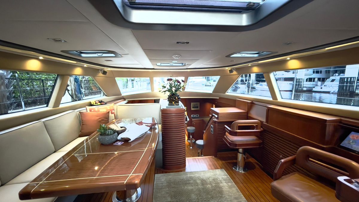 2011 Alia Yachts 82 
