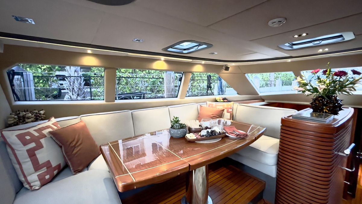 2011 Alia Yachts 82 