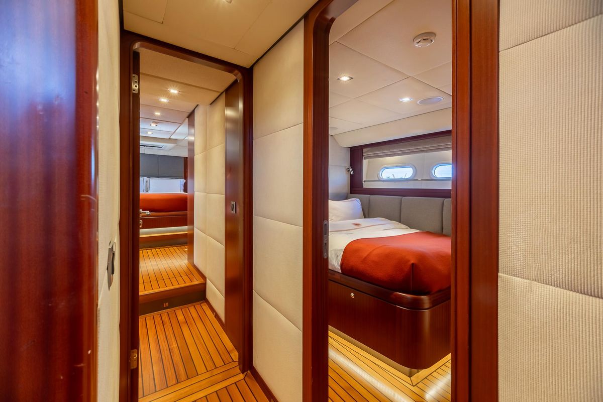 2011 Alia Yachts 82 