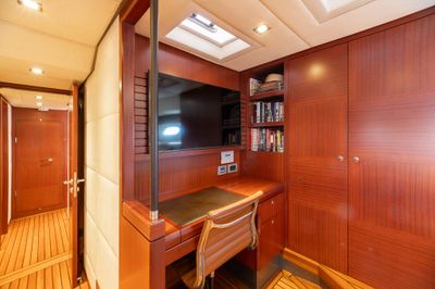 Yacht