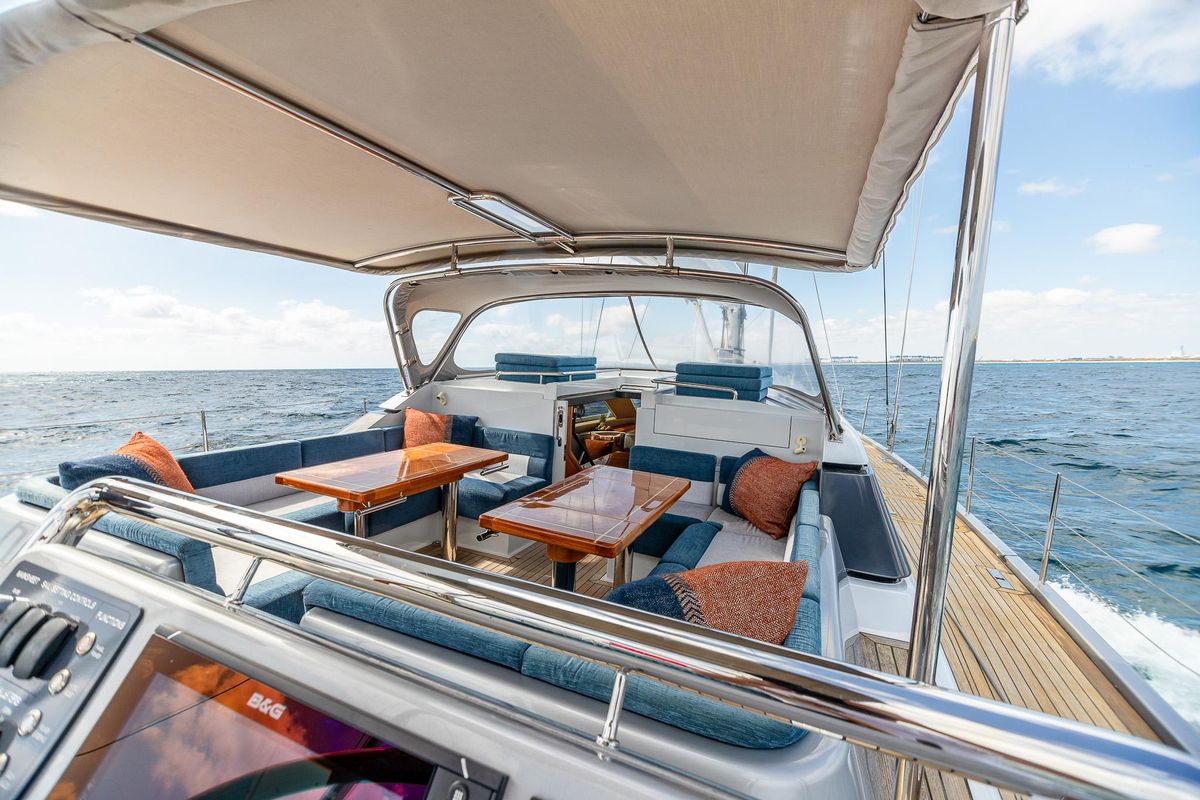 2011 Alia Yachts 82 