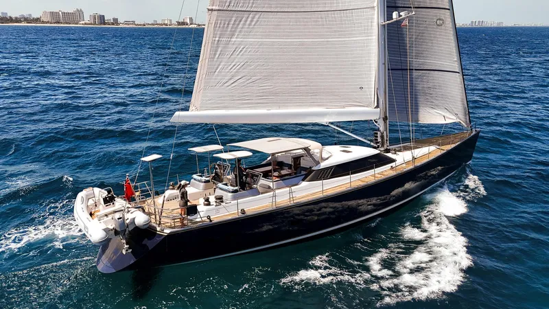 Assai Yacht Photos Pics 
