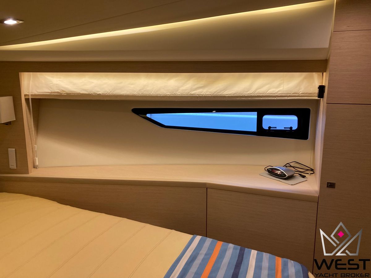 2016 Prestige 49 