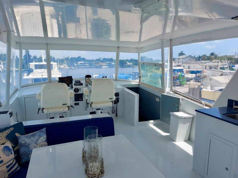 1987 Hatteras 77 Cockpit Motor Yacht