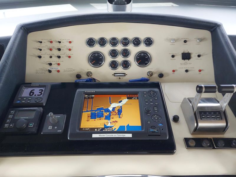 1987 Hatteras 77 Cockpit Motor Yacht