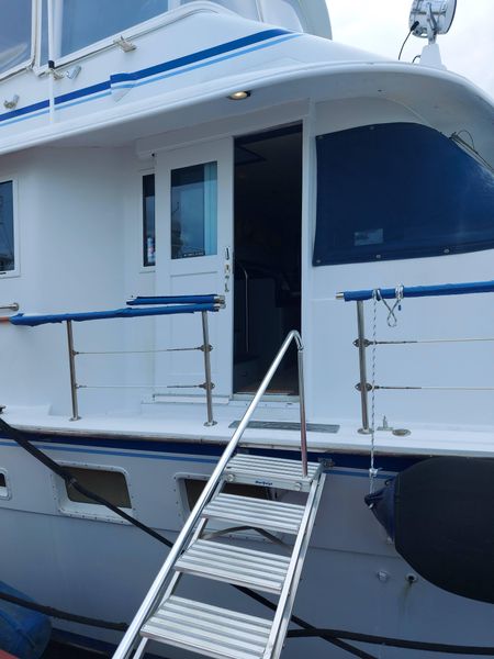 1987 Hatteras 77 Cockpit Motor Yacht