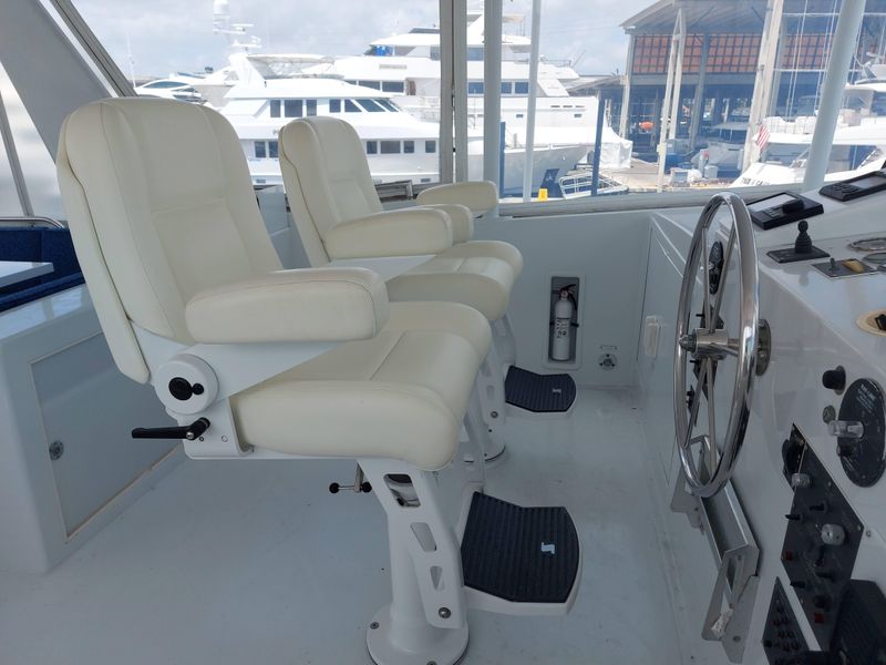 1987 Hatteras 77 Cockpit Motor Yacht