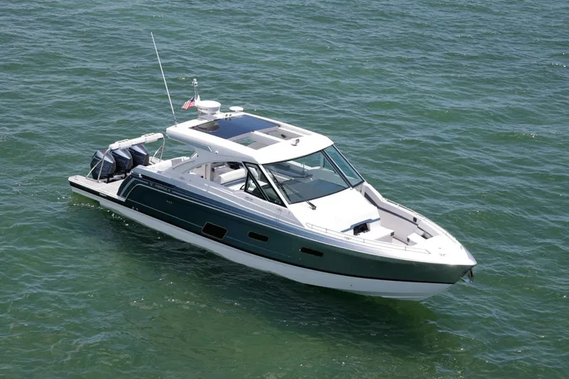  Yacht Photos Pics Manufacturer Provided Image: 2026 Formula 380 Super Sport Crossover OB cruising on open water.