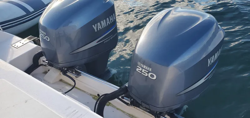 Season Pass Yacht Photos Pics Twin Yamaha 250 outboard engines on a 2007 Grady-White Express 330 boat.